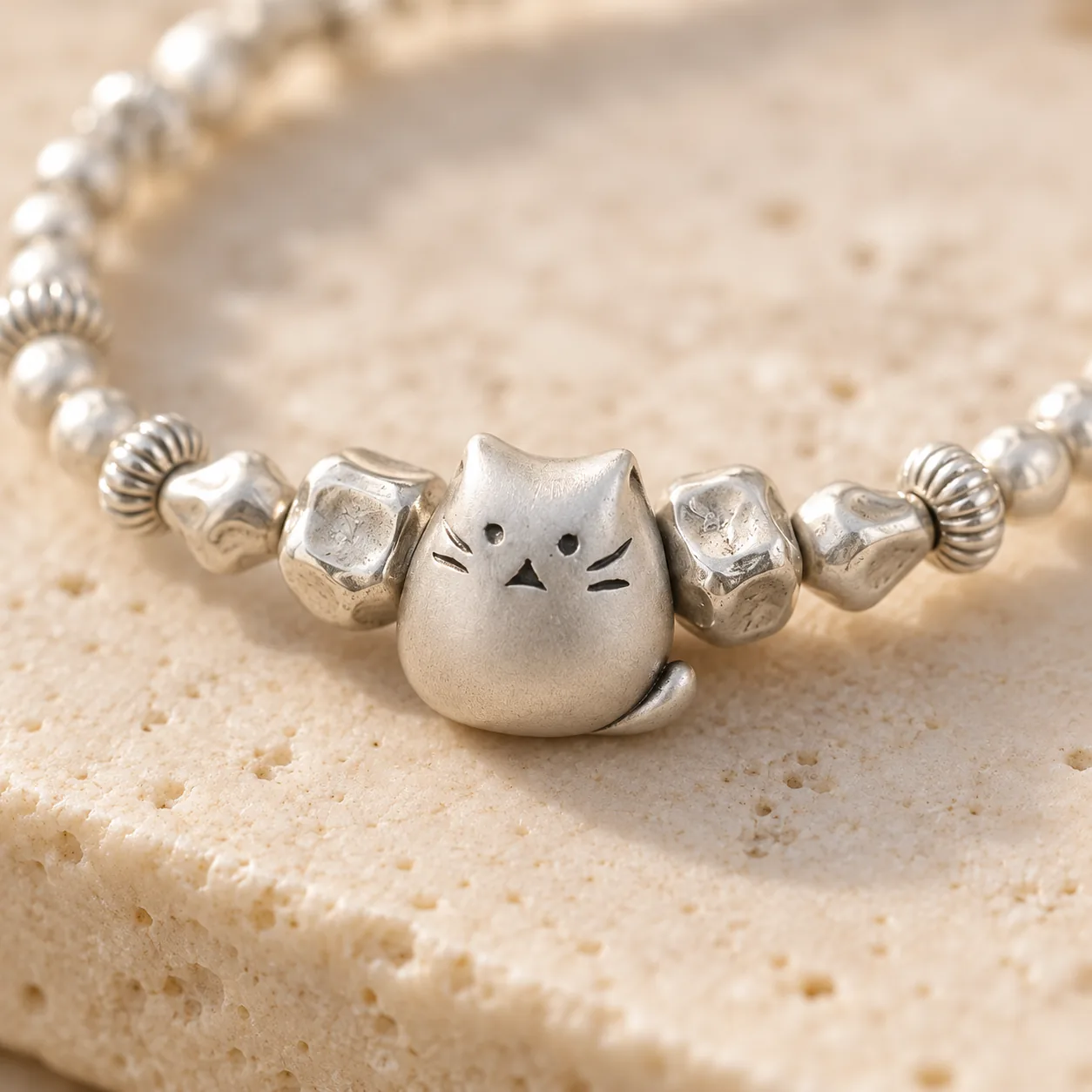 Silver Cat Bracelet detail 4