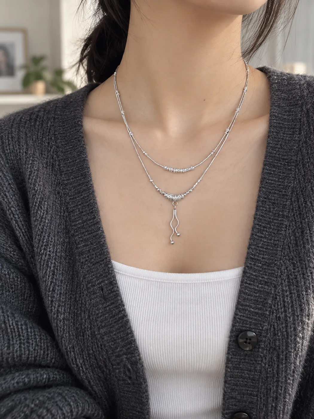 Wrapped Drop Silver Necklace detail 3