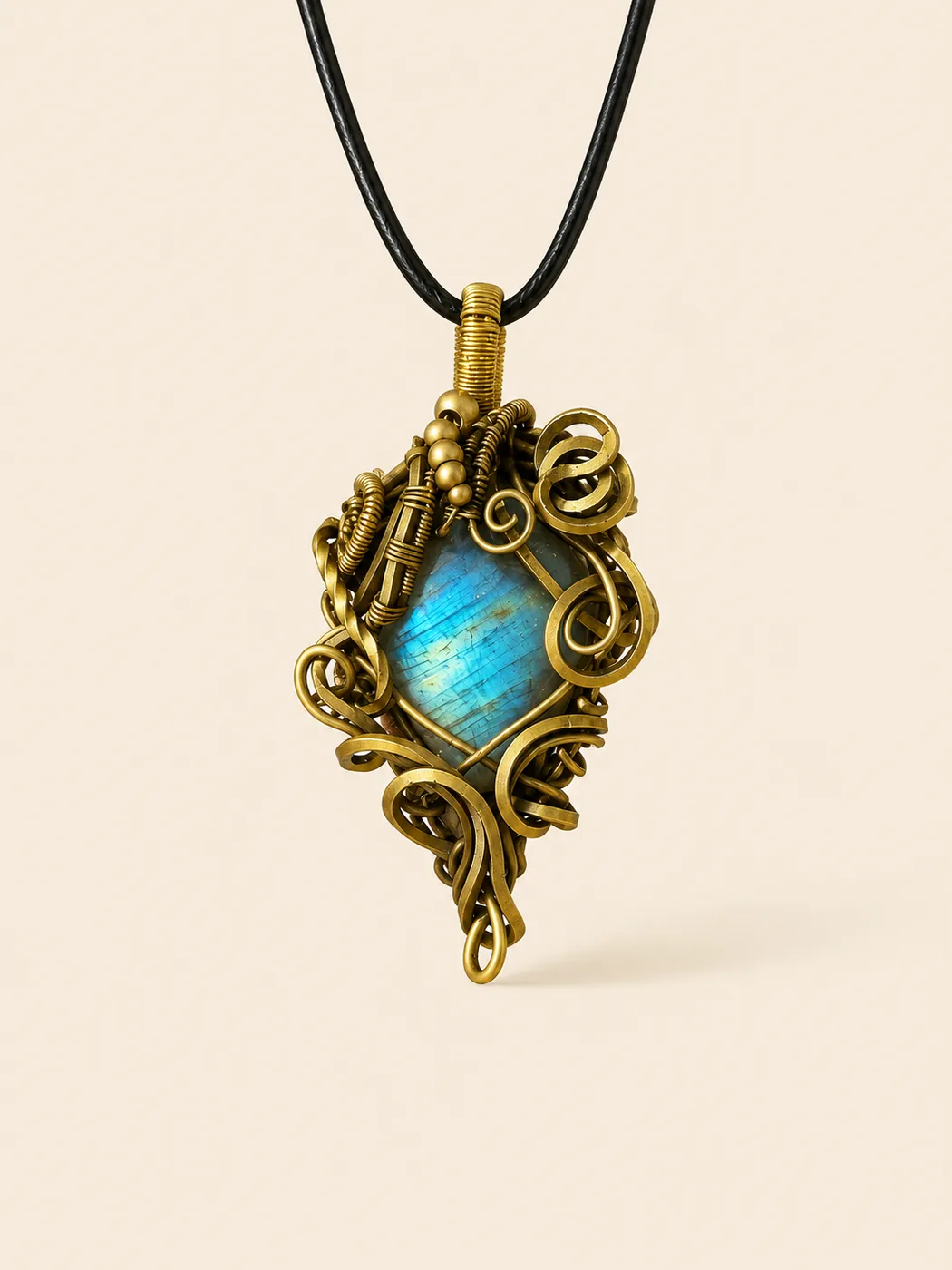 FLOWSTATE Labradorite Wire-Wrapped Pendant detail 4