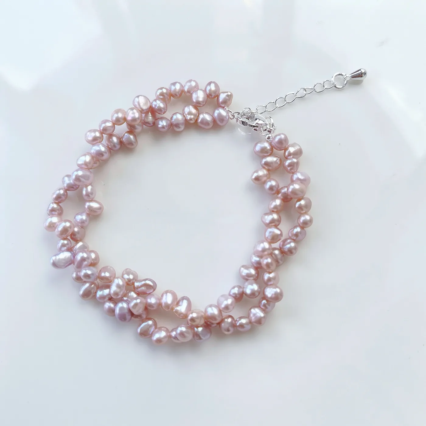 BLUSH PETAL Baroque Pearl Bracelet detail 3