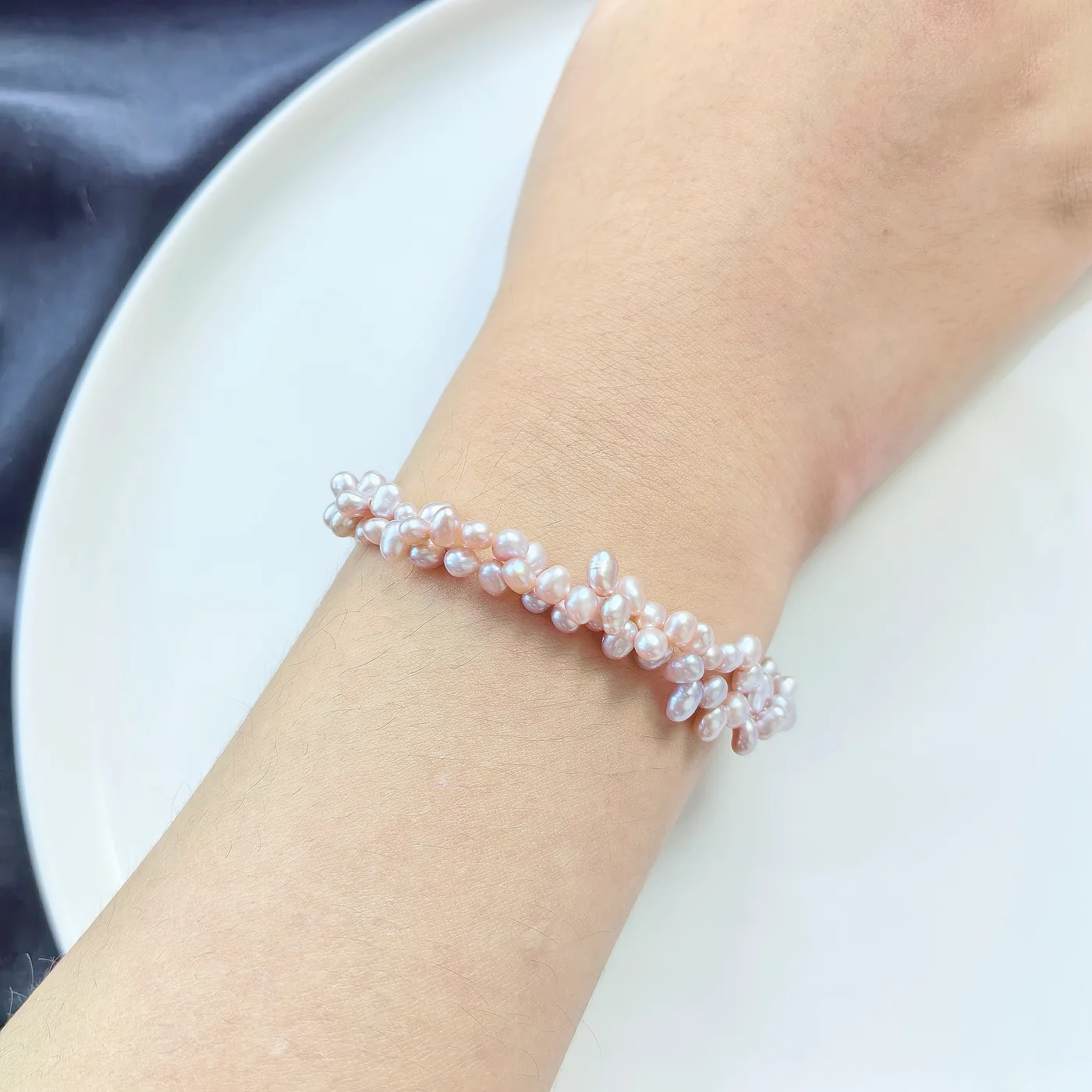 BLUSH PETAL Baroque Pearl Bracelet detail 6