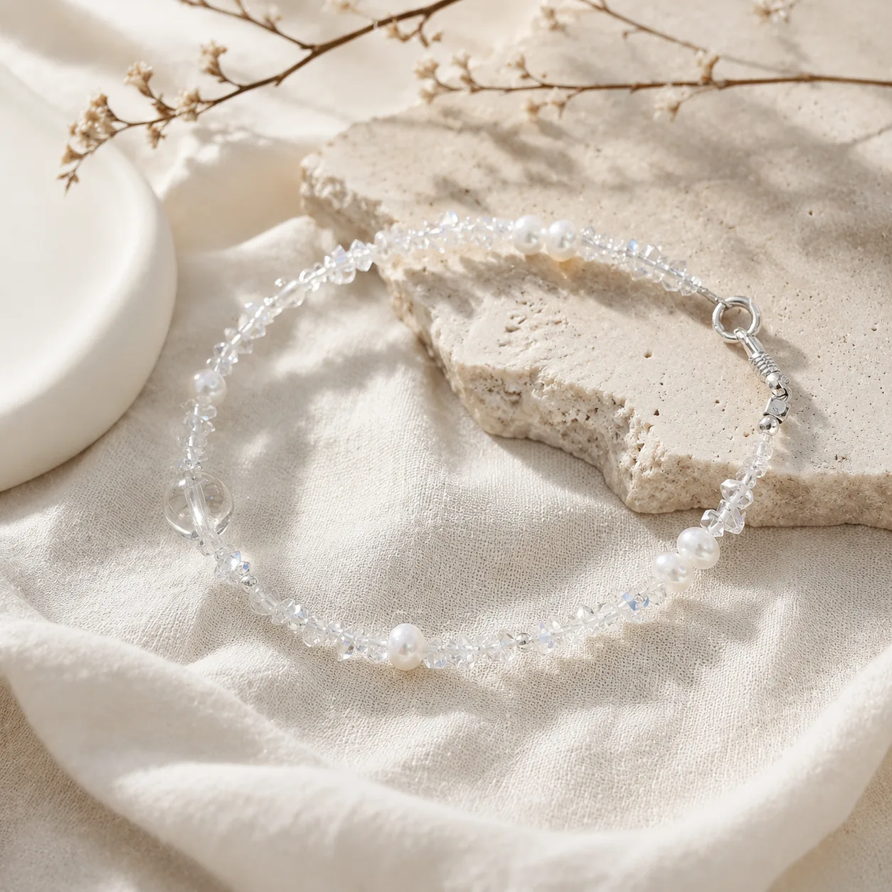 FROST SHARD Quartz & Pearl Bracelet detail 5