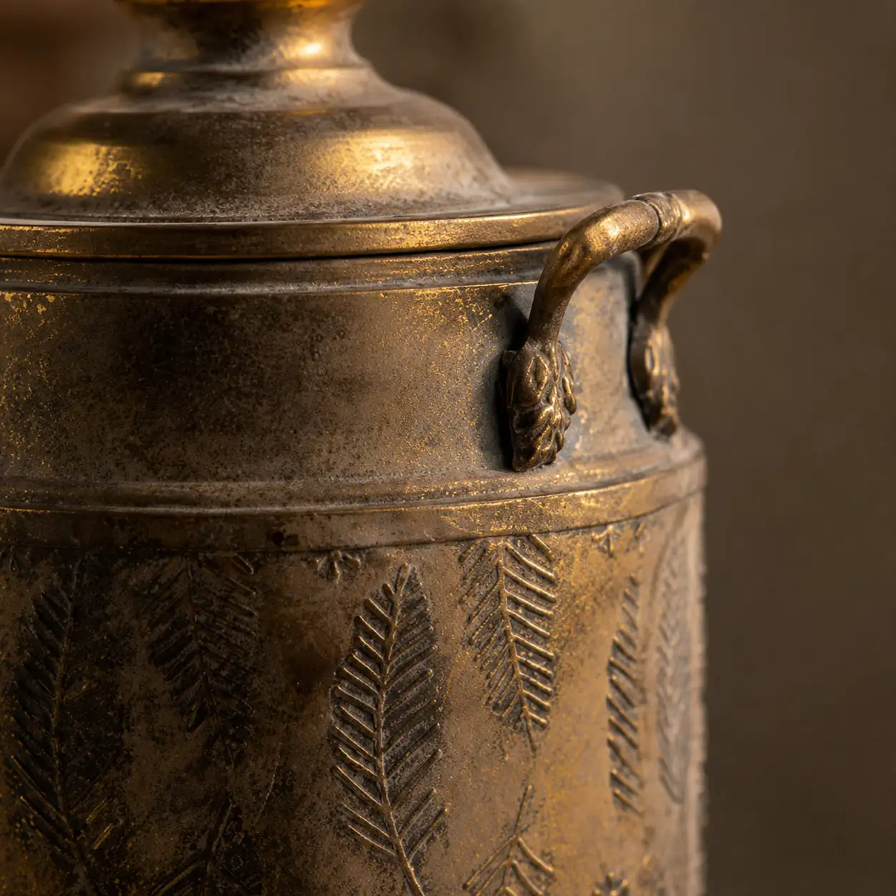 Fern Archive Vintage Iron Flower Bucket detail 6