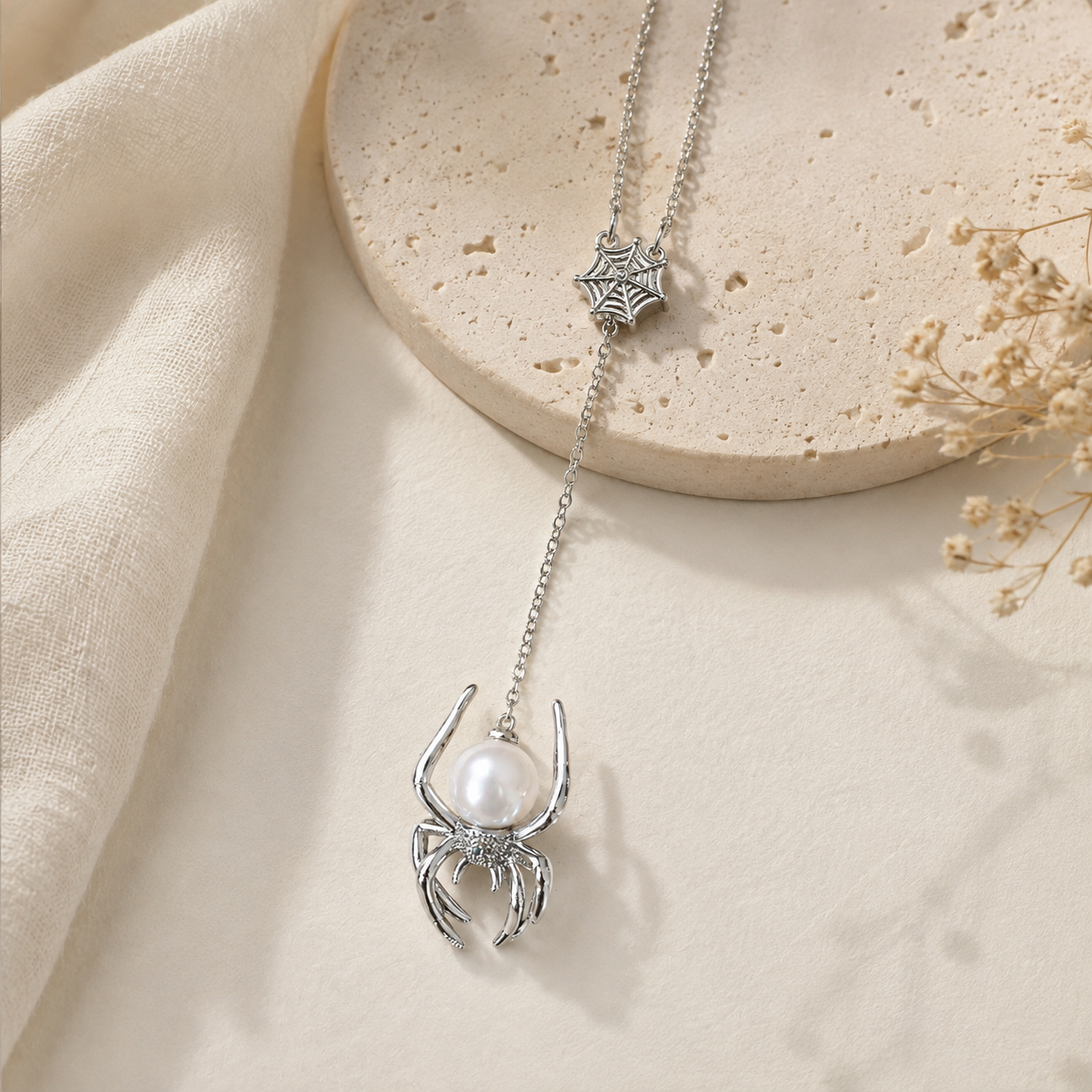 TRIJORA Spider & Web Edison Pearl Y-Necklace detail 9