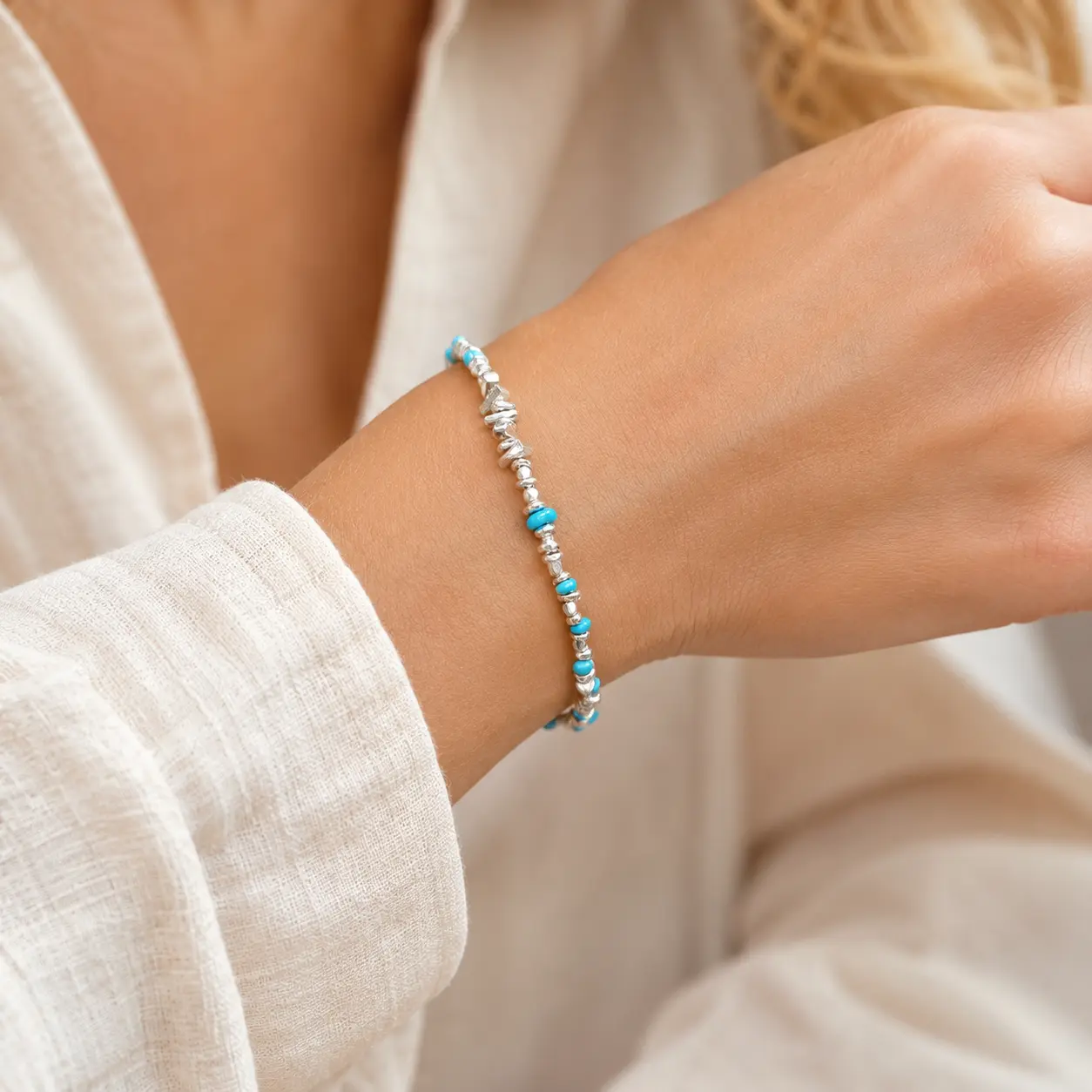 TRIJORA Hubei Turquoise & Handmade Silver Bracelet detail 7