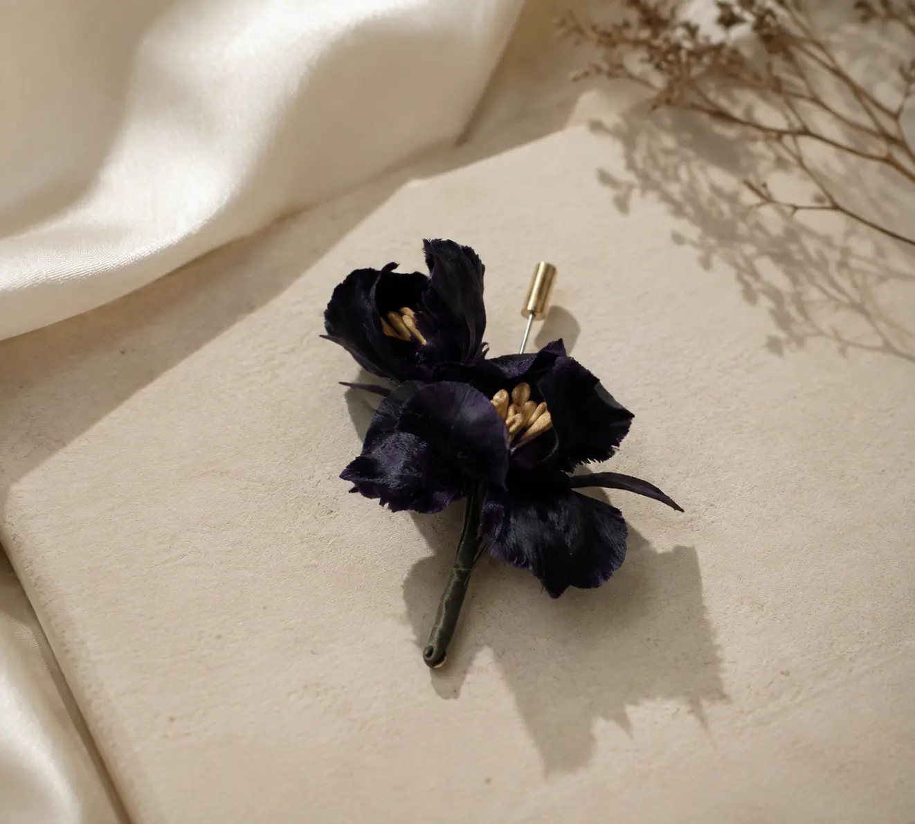 MIDNIGHT BLOOM Handcrafted Floss Flower Brooch detail 3